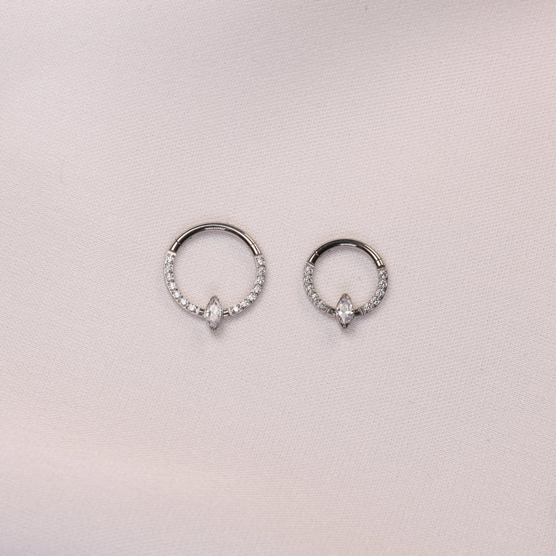 16G ASTM F136 Titanium Hinged Septum Hoop/ Titanium Septum Ring/ Hinged Daith Hoop/ Septum Clicker/ Septum Nose ring/ Daith Hoop 1.2*8/10mm Miss Vivi Jewelry