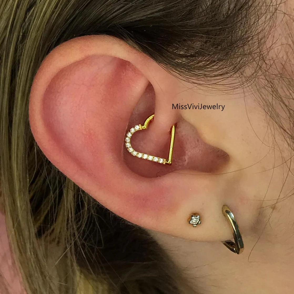 16G F136 Titanium Right Ear Datih Earring/ CZ Heart Daith Clicker Hoop/ Daith Piercing Jewelry Gold/ Silver Daith Hoop Earring/ Hinged Daith Miss Vivi Jewelry