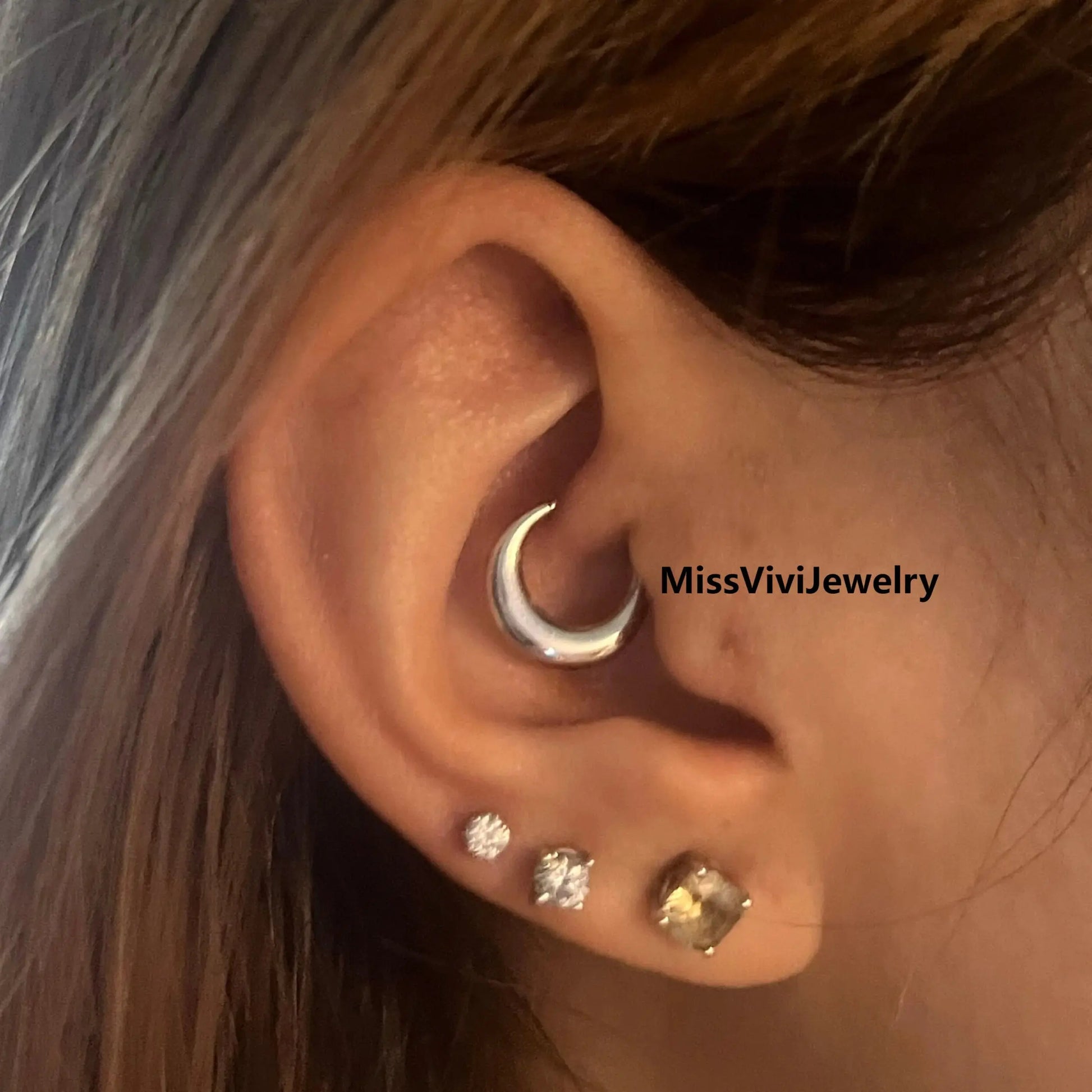 16G ASTM F136 Titanium Moon Daith Earring/ Chunky Hoop Earring/ Hinged Daith Clicker/ Daith Piercing Ring/ 316L Steel Cartilage Hoop8/10mm Miss Vivi Jewelry